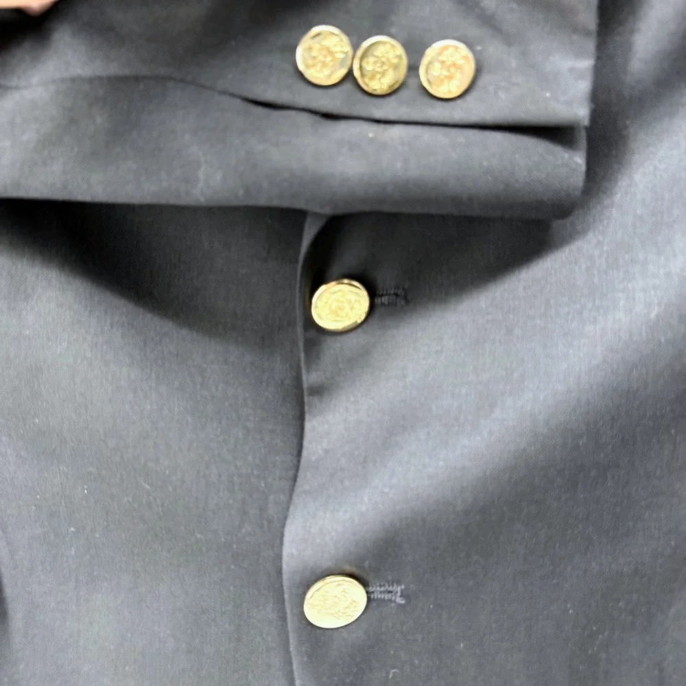 VTG Stafford Executive Hartmarx Mens Blazer 46R Pure Wool Navy Gold Buttons USA